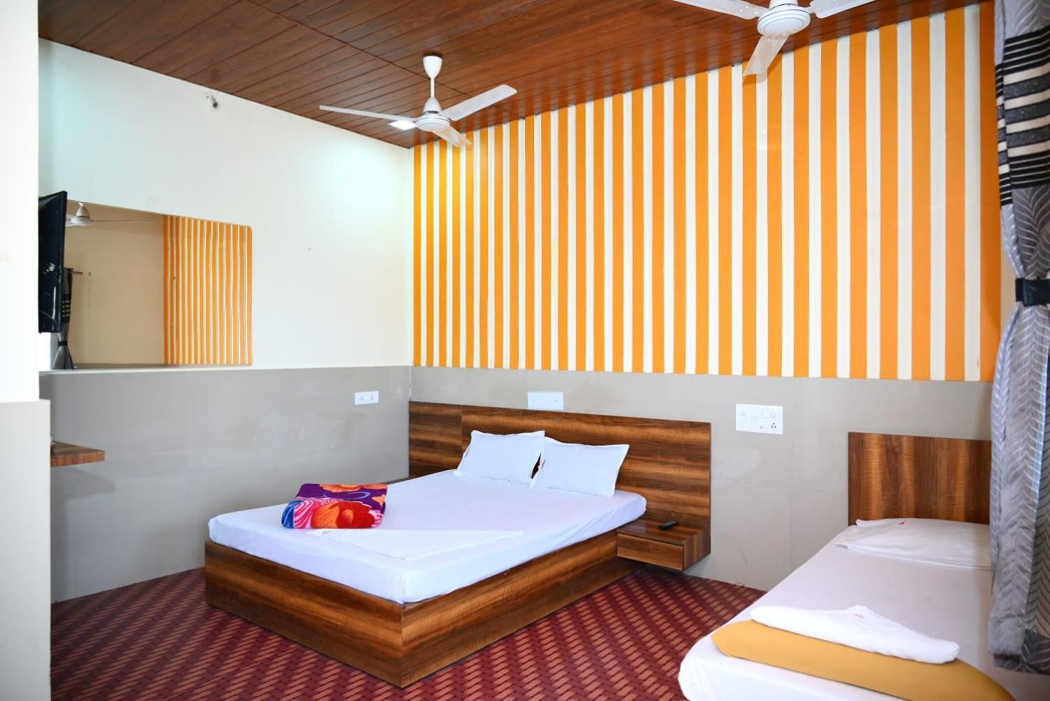 P P Lodging Mangvadi Exterior foto